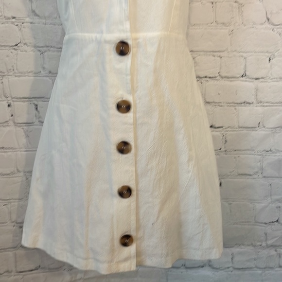 Pacsun Me to We white cream mini dress with large buttons - Picture 3 of 7
